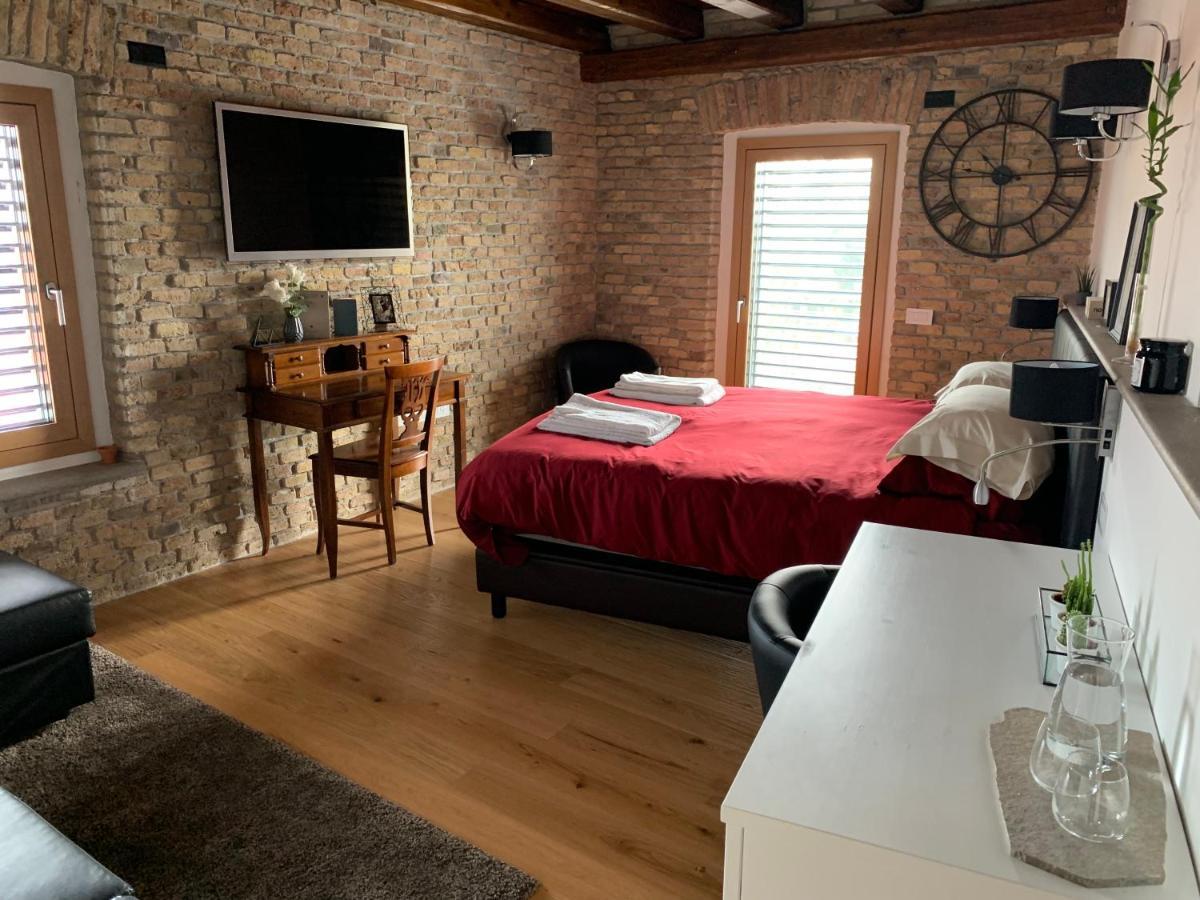 B&B La Corte Dei Vizi Clauiano Kültér fotó